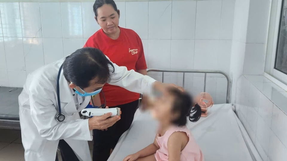 Công tác theo dõi và điều trị sớm tại cơ sở giúp giảm thiểu tỉ lệ ca bệnh chuyển nặng.