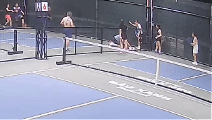 Cứu sống người đàn ông ngưng tim trên sân pickleball: Bài học về "giờ vàng" sơ cứu