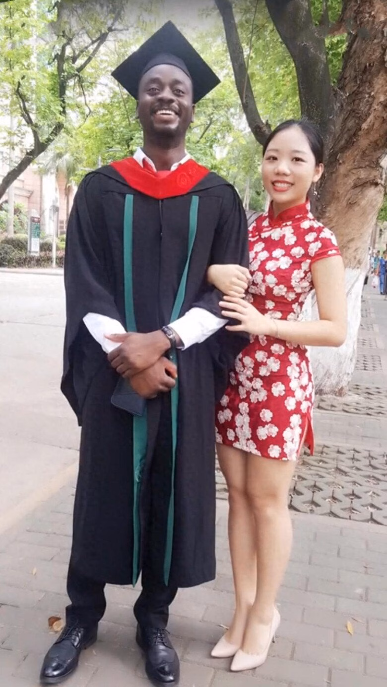 Tình yêu chân thành là chìa khóa xóa tan mọi khoảng cách